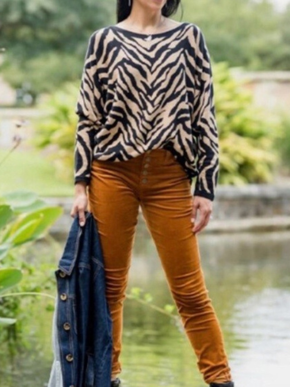 CAbi # 3884 Dani Pullover Sweater Tan Black Zebra Dazzle Stripe Medium
